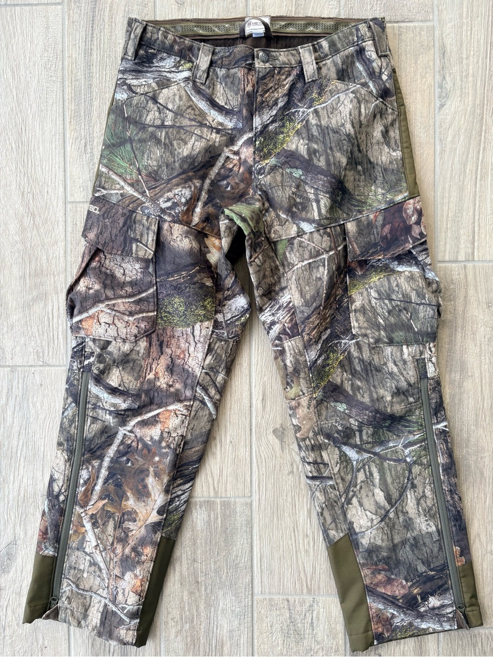 Heybo Outdoors Camo Cargo Hunting Pants Men’s Size Medium Like New!